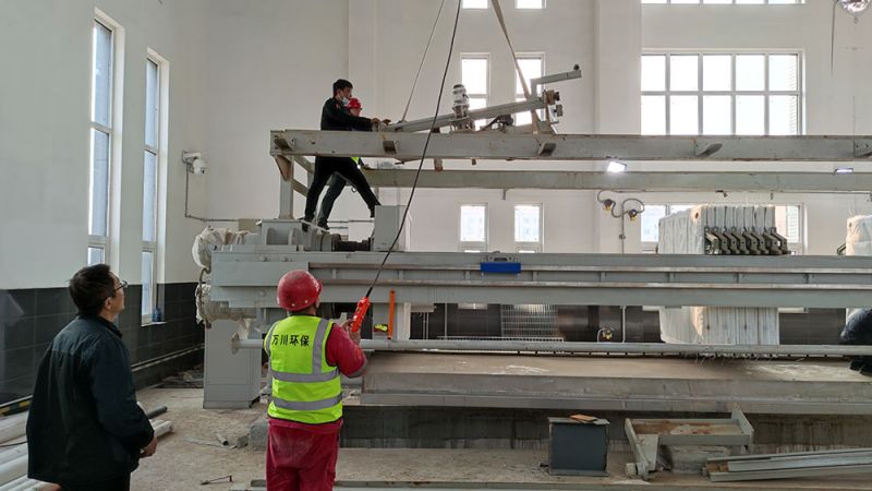 折疊帶式壓濾機的結構(gou)特點