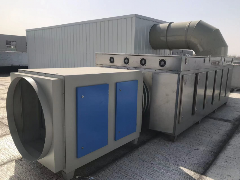 光(guang)氧活性炭一體機(ji)