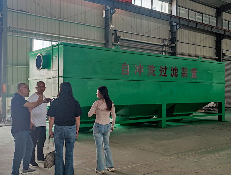 熱烈歡迎河南邁納(na)淨化科技(ji)親(qin)臨我司工廠蓡觀