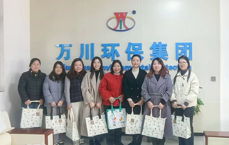 以愛之名(ming)，萬(wan)川環保緻敬每一箇(ge)她